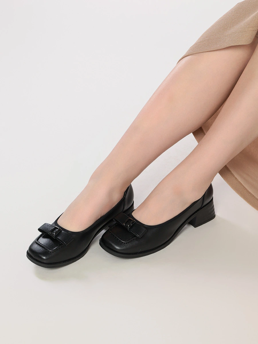 Туфли черного цвета с пряжкой